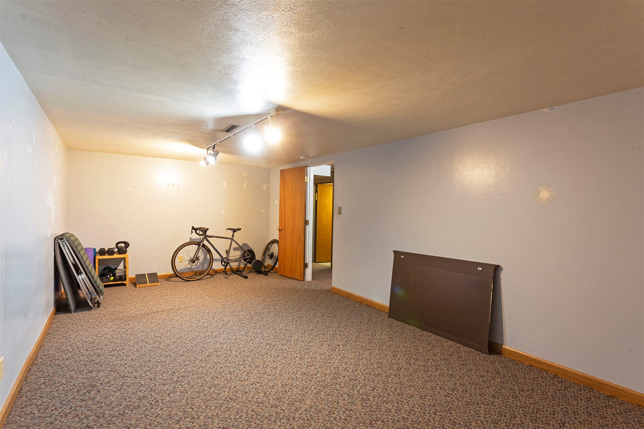 137 Cohosset Drive