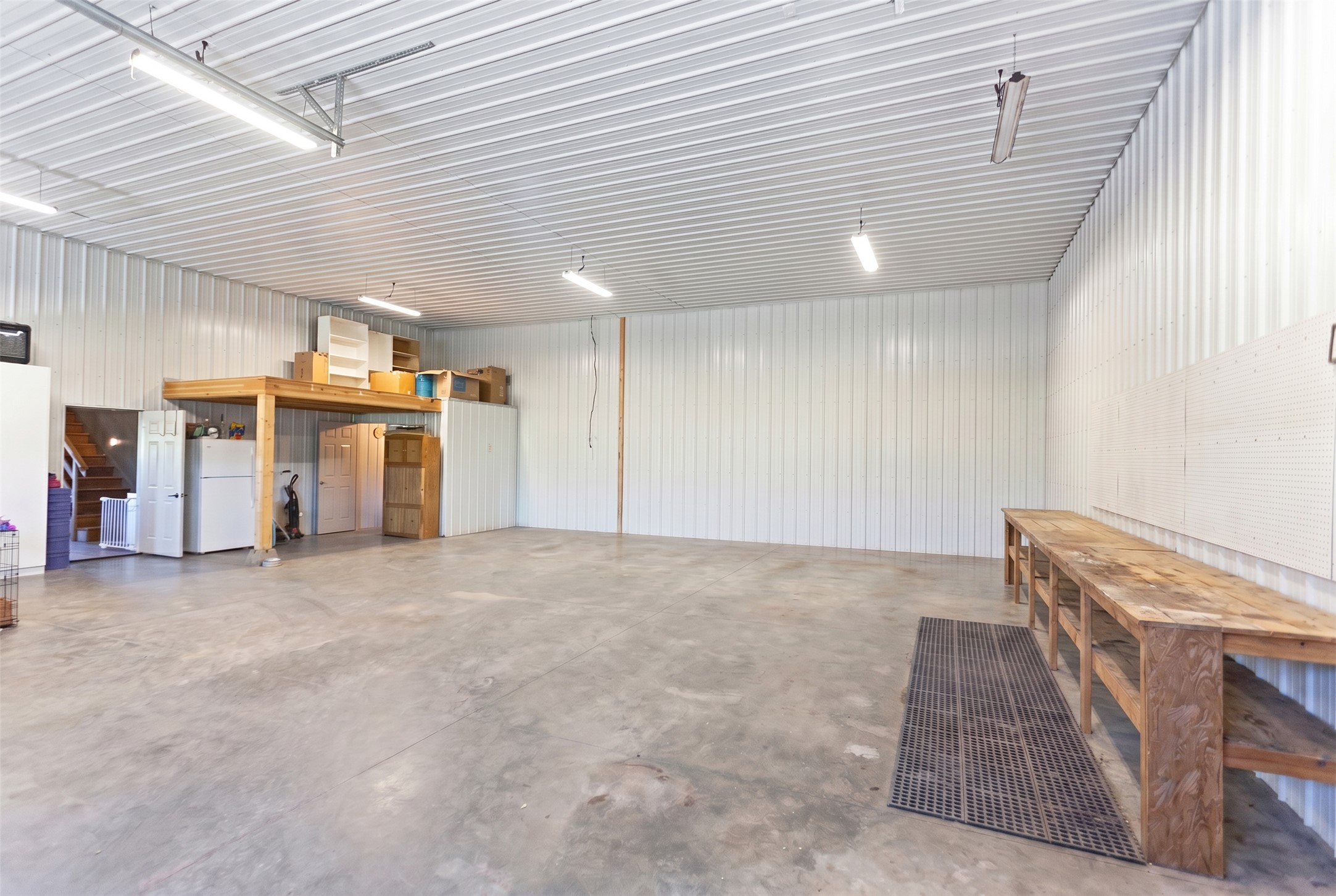 1073 N Burnt Fork Road