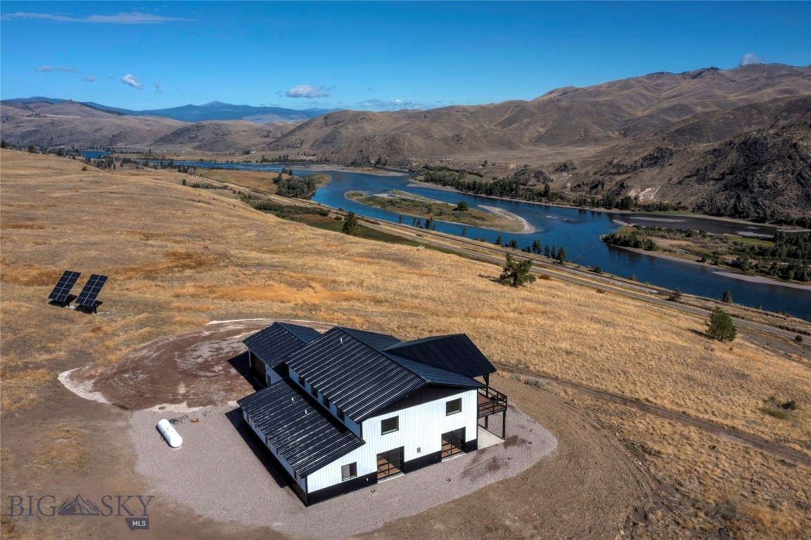 9800 Hwy 200
