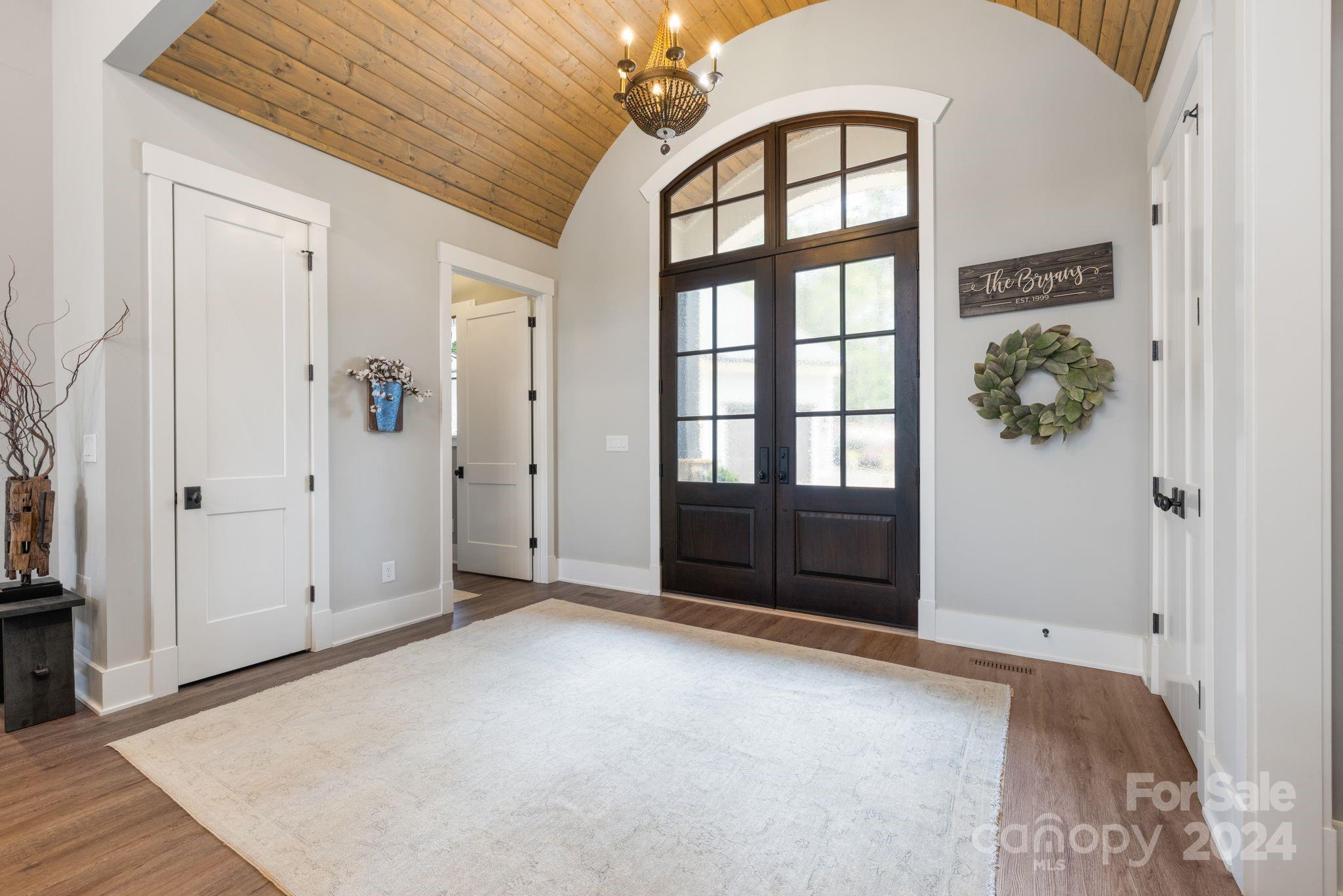 7334 Lakeridge Drive