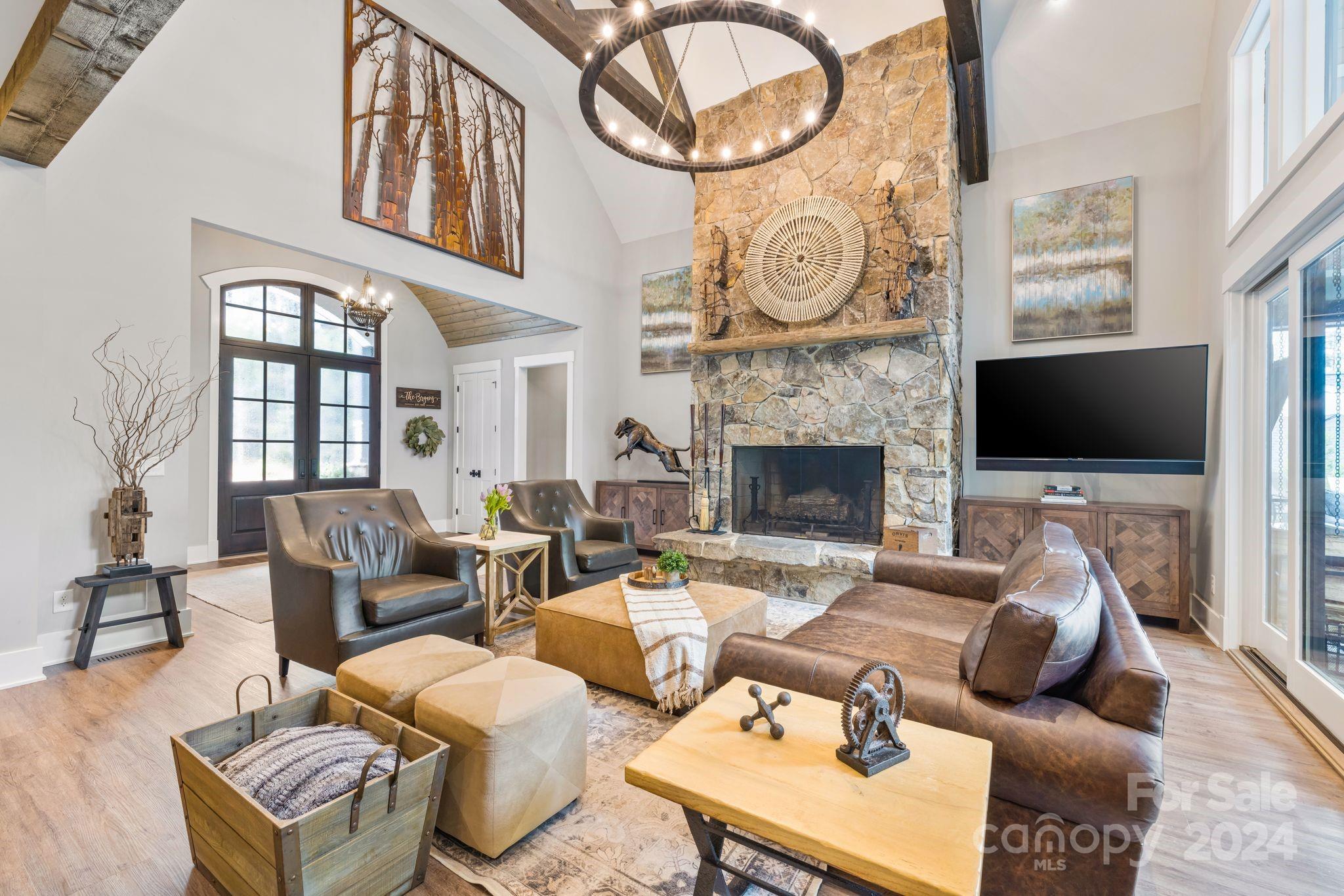 7334 Lakeridge Drive