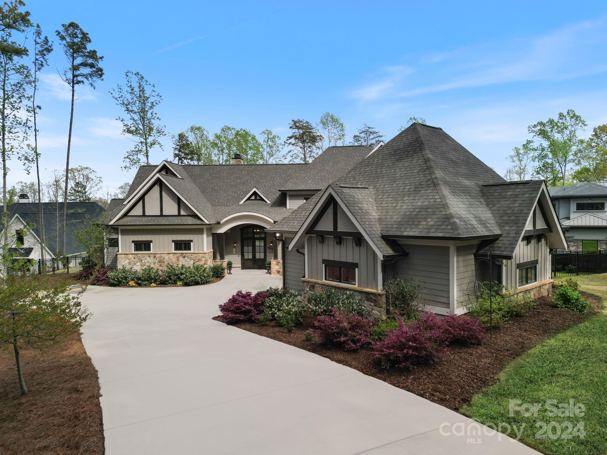 7334 Lakeridge Drive