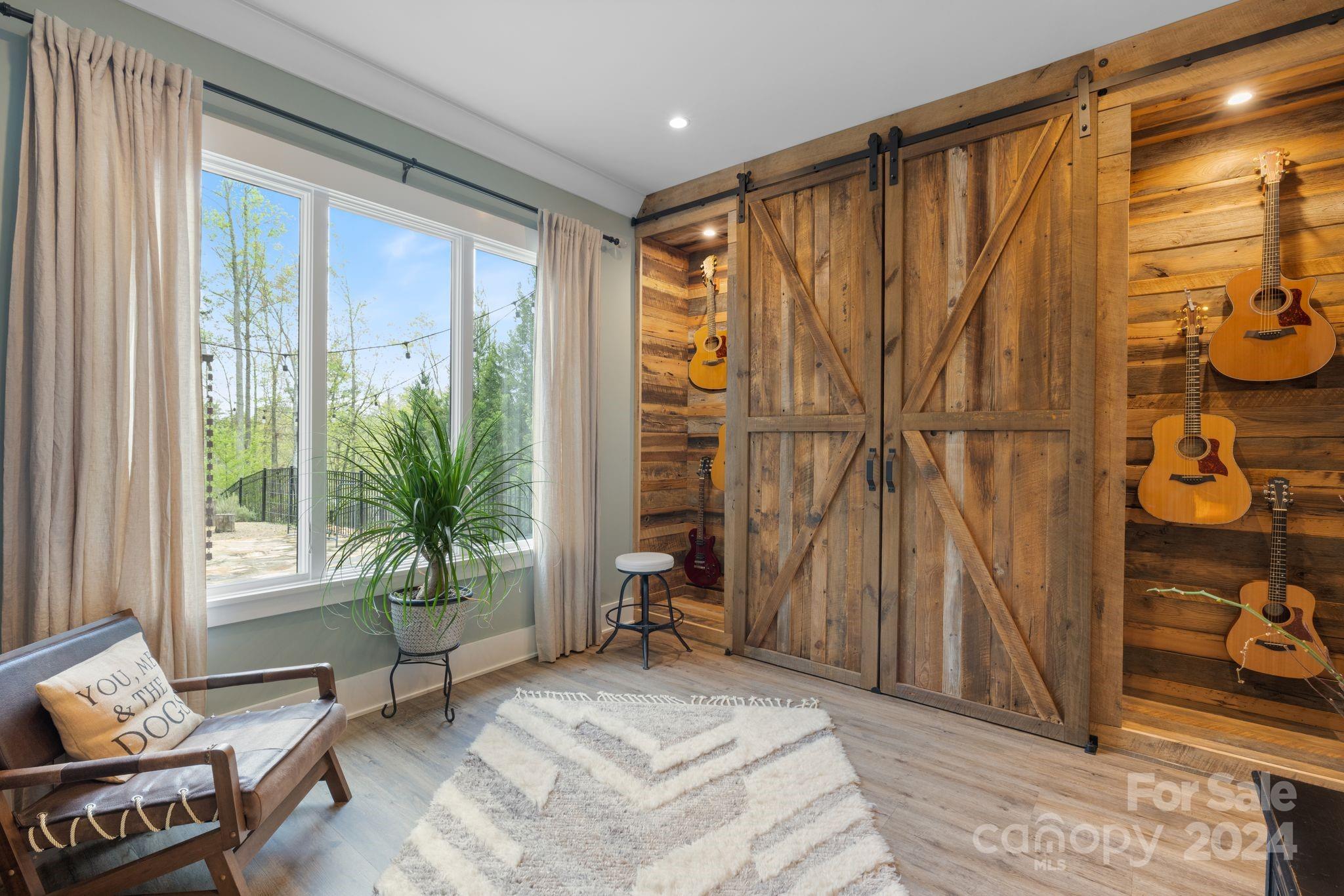 7334 Lakeridge Drive