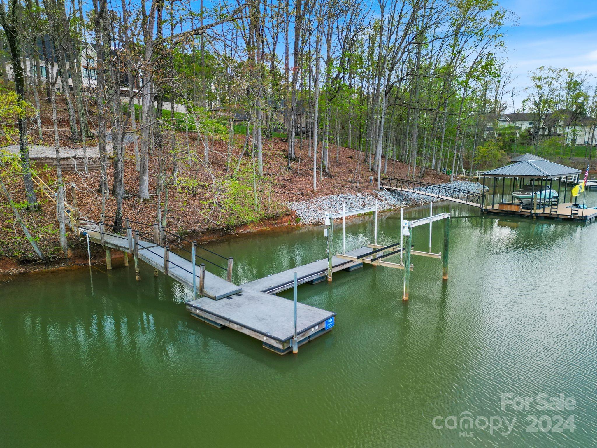 7334 Lakeridge Drive