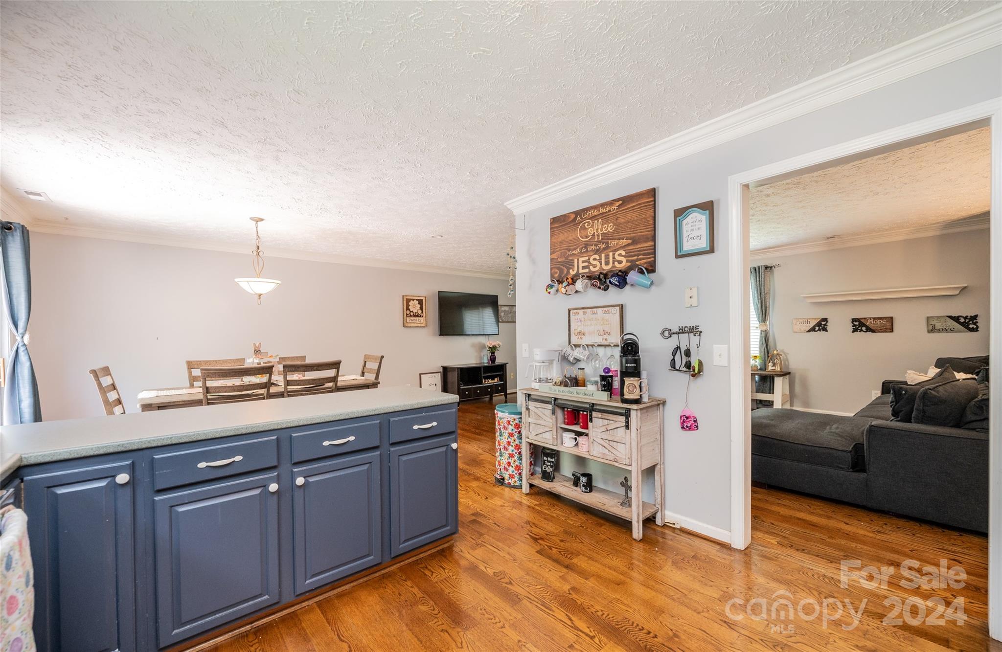 1612 Indian Springs Drive