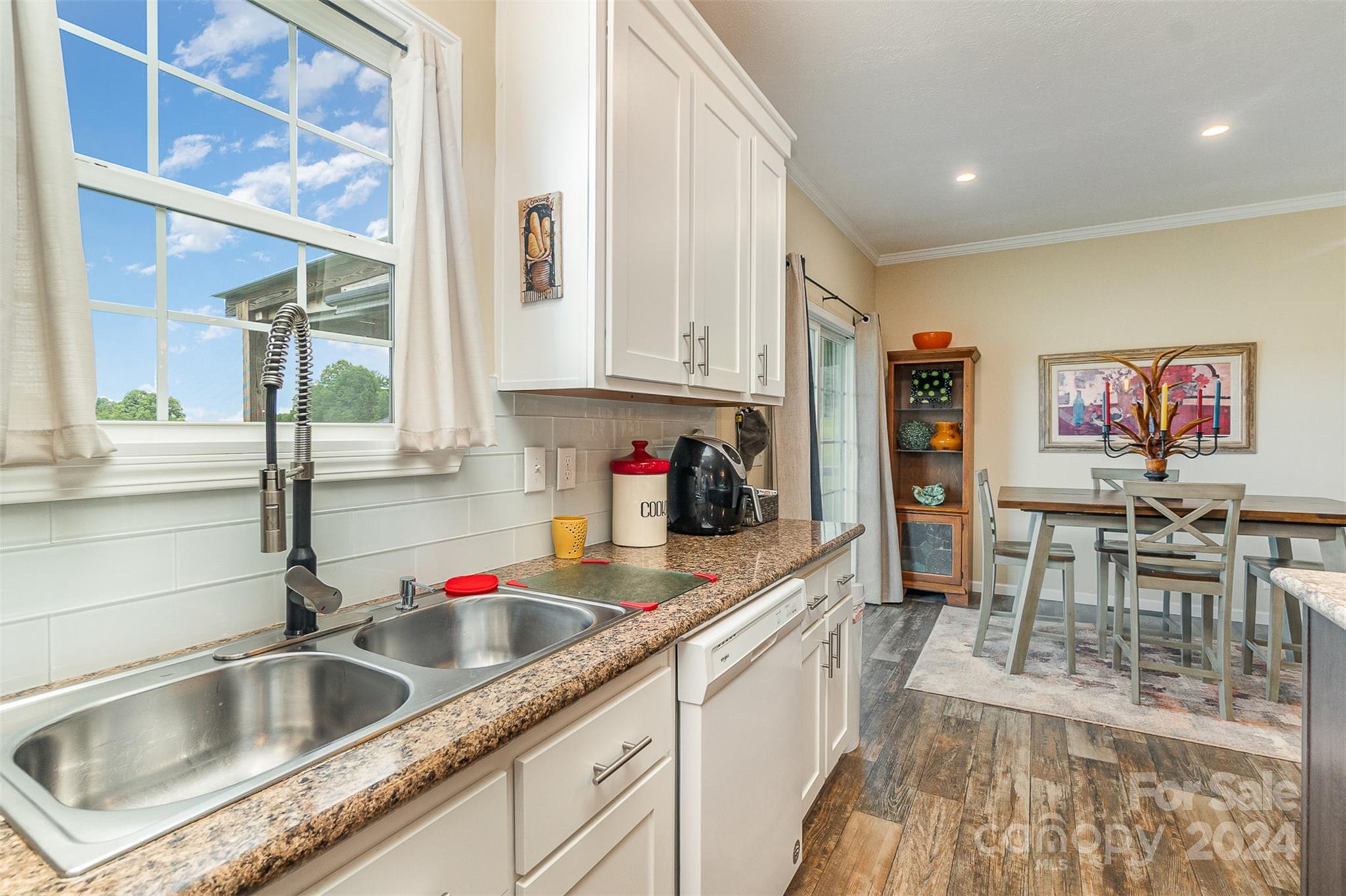 123 Congo Road