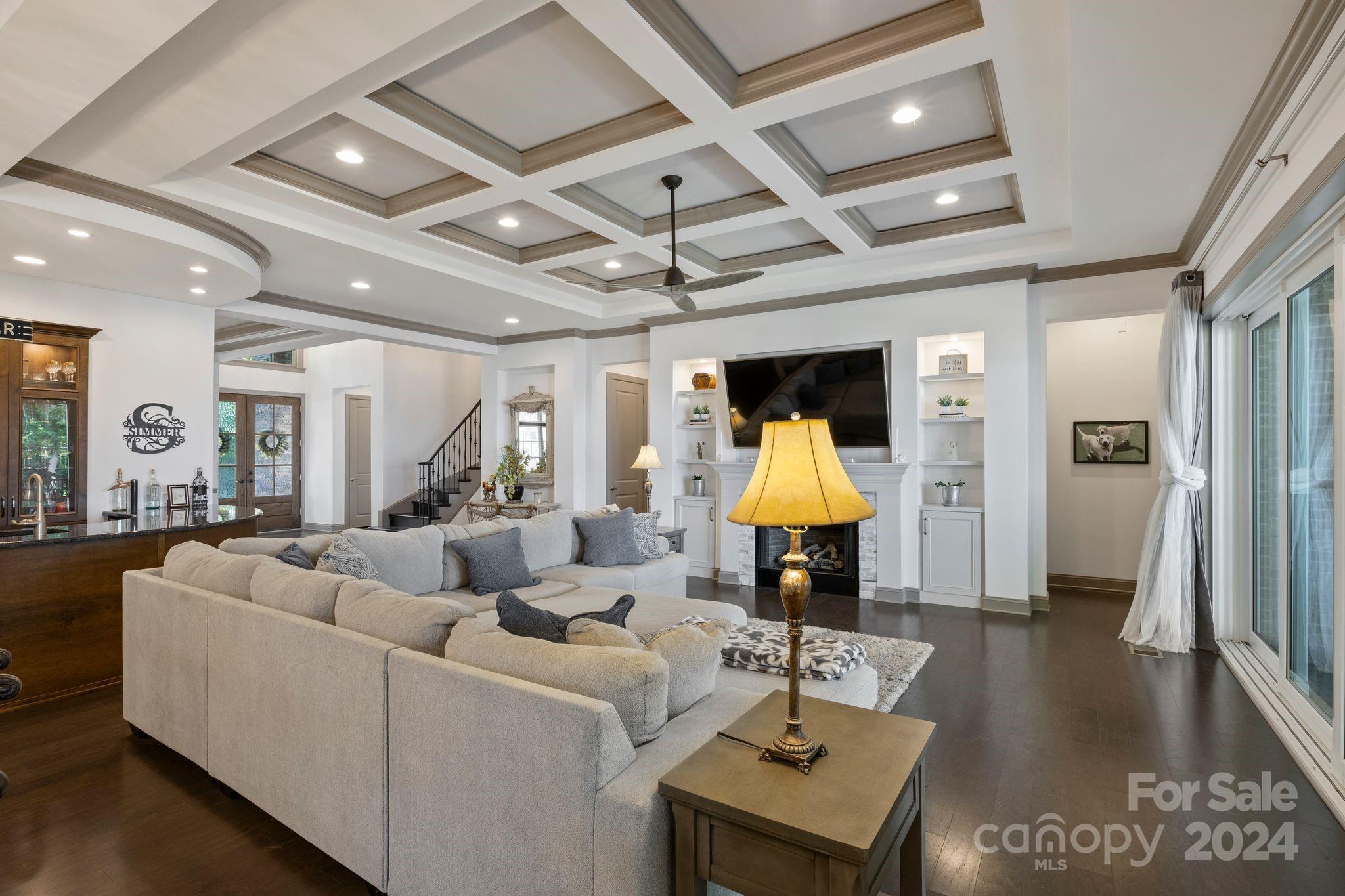 7086 Hawk Shadow Lane