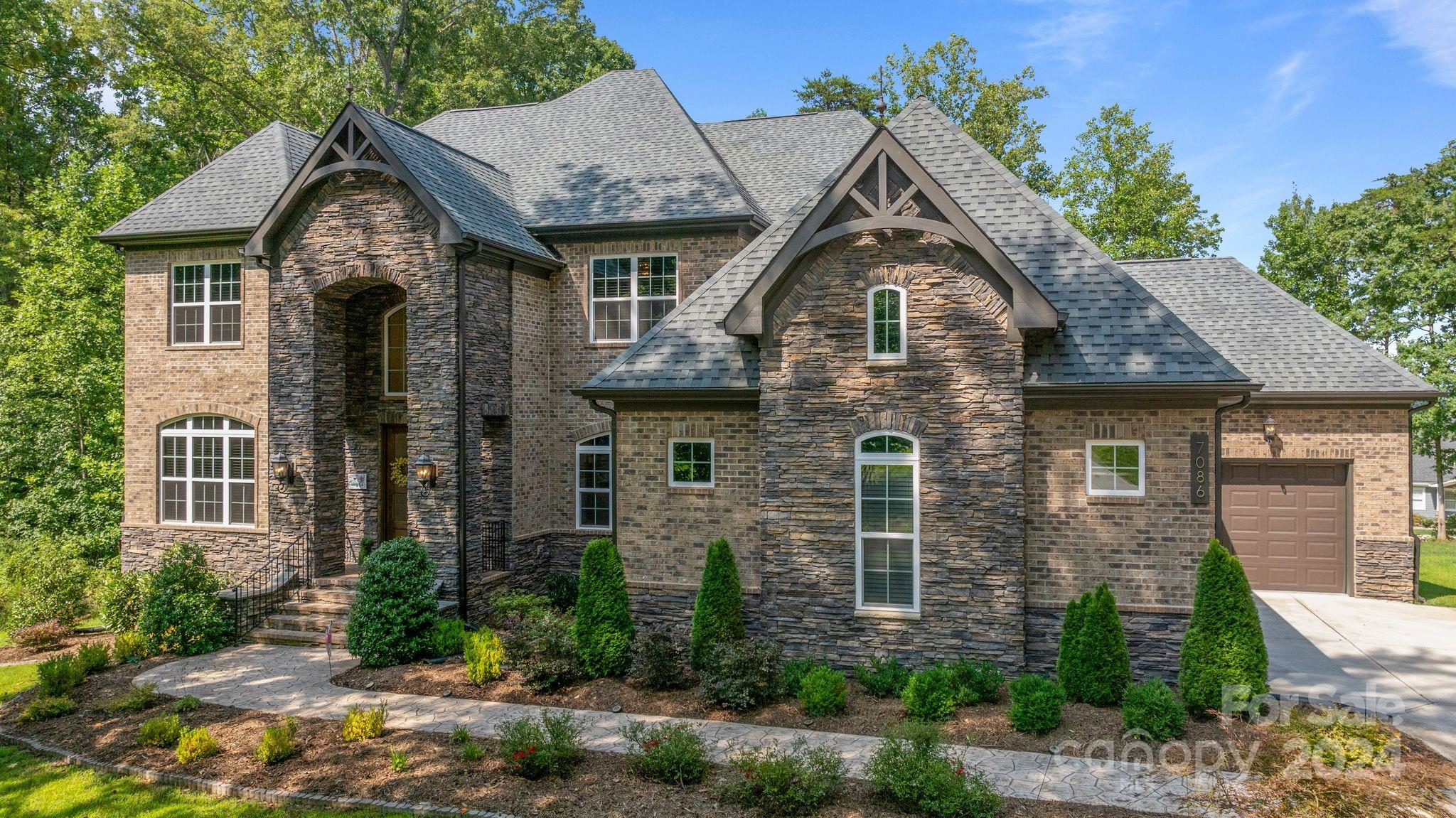 7086 Hawk Shadow Lane