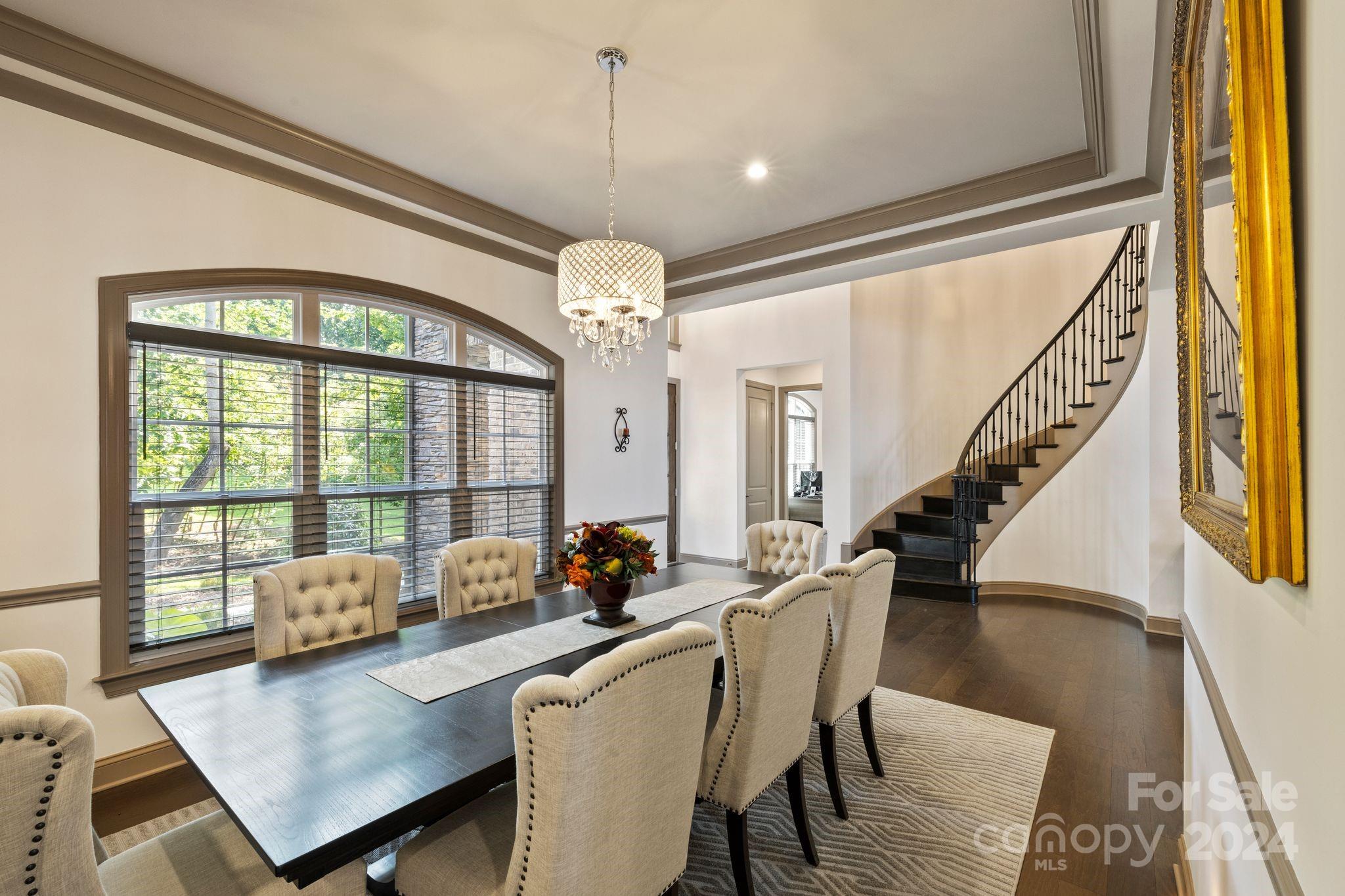 7086 Hawk Shadow Lane