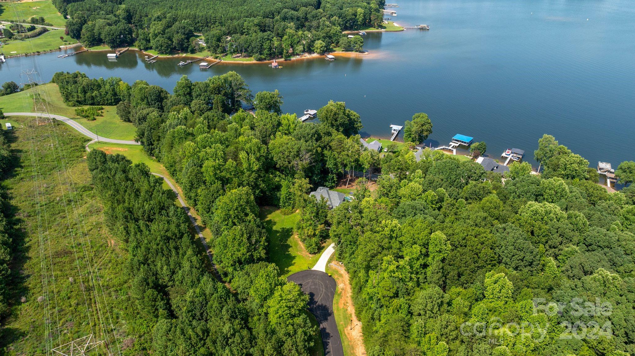 7086 Hawk Shadow Lane
