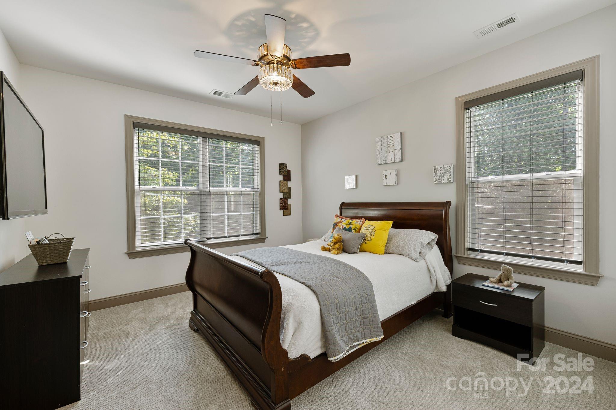 7086 Hawk Shadow Lane