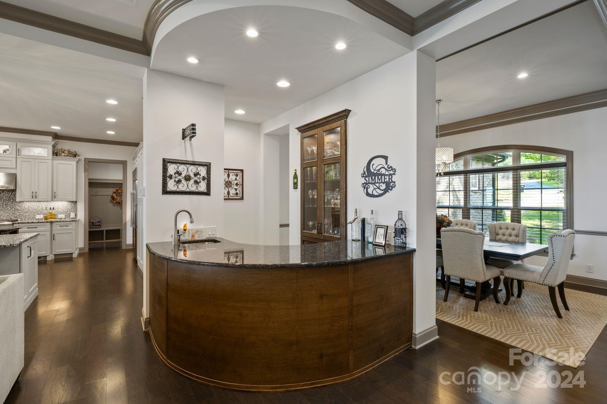7086 Hawk Shadow Lane