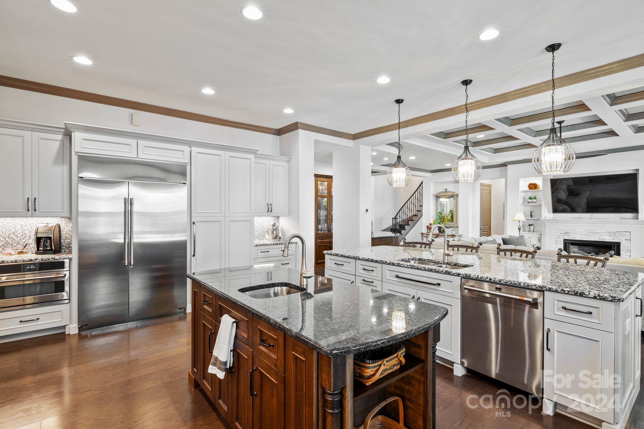 7086 Hawk Shadow Lane