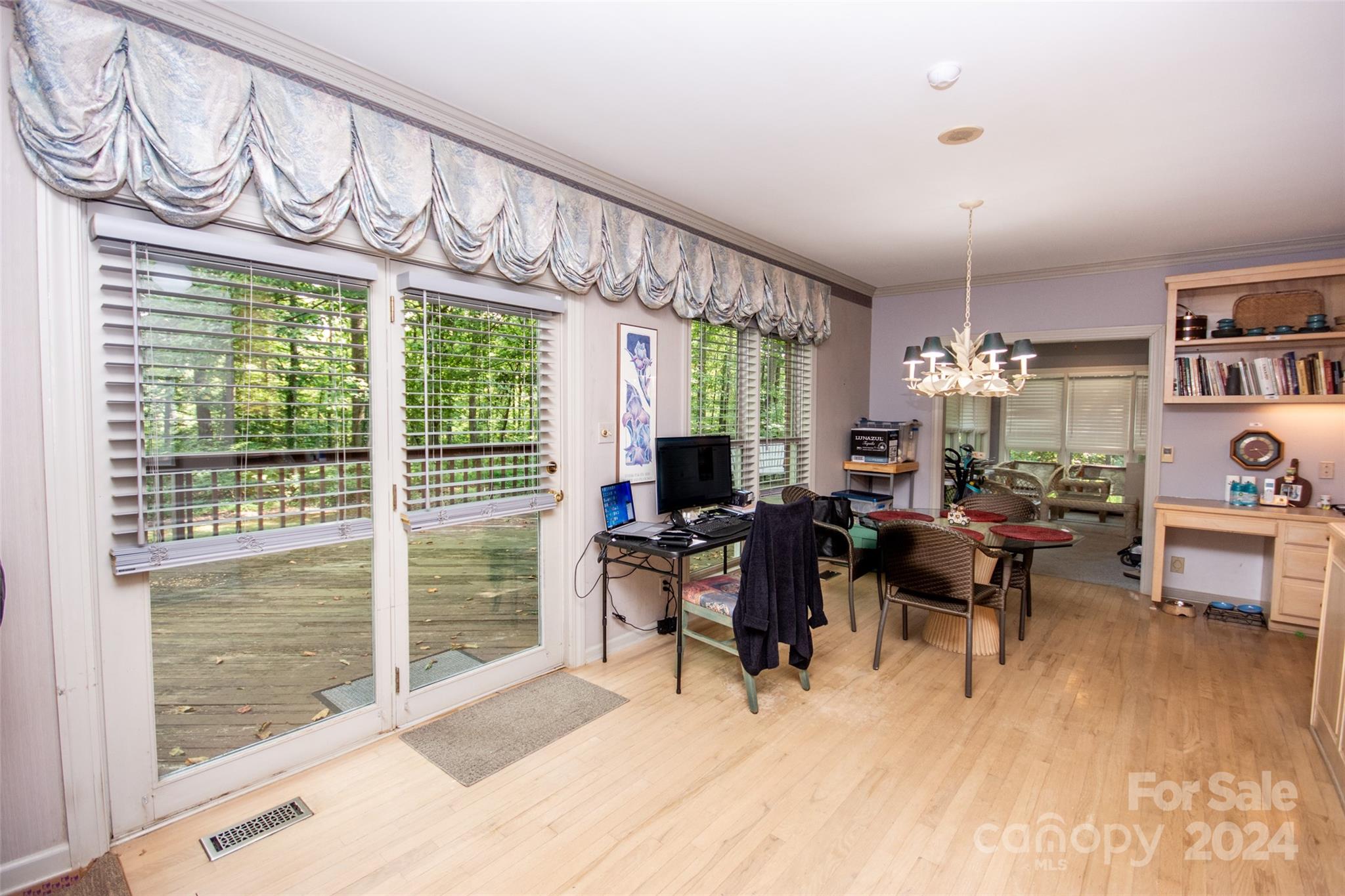 1963 Knolls Drive