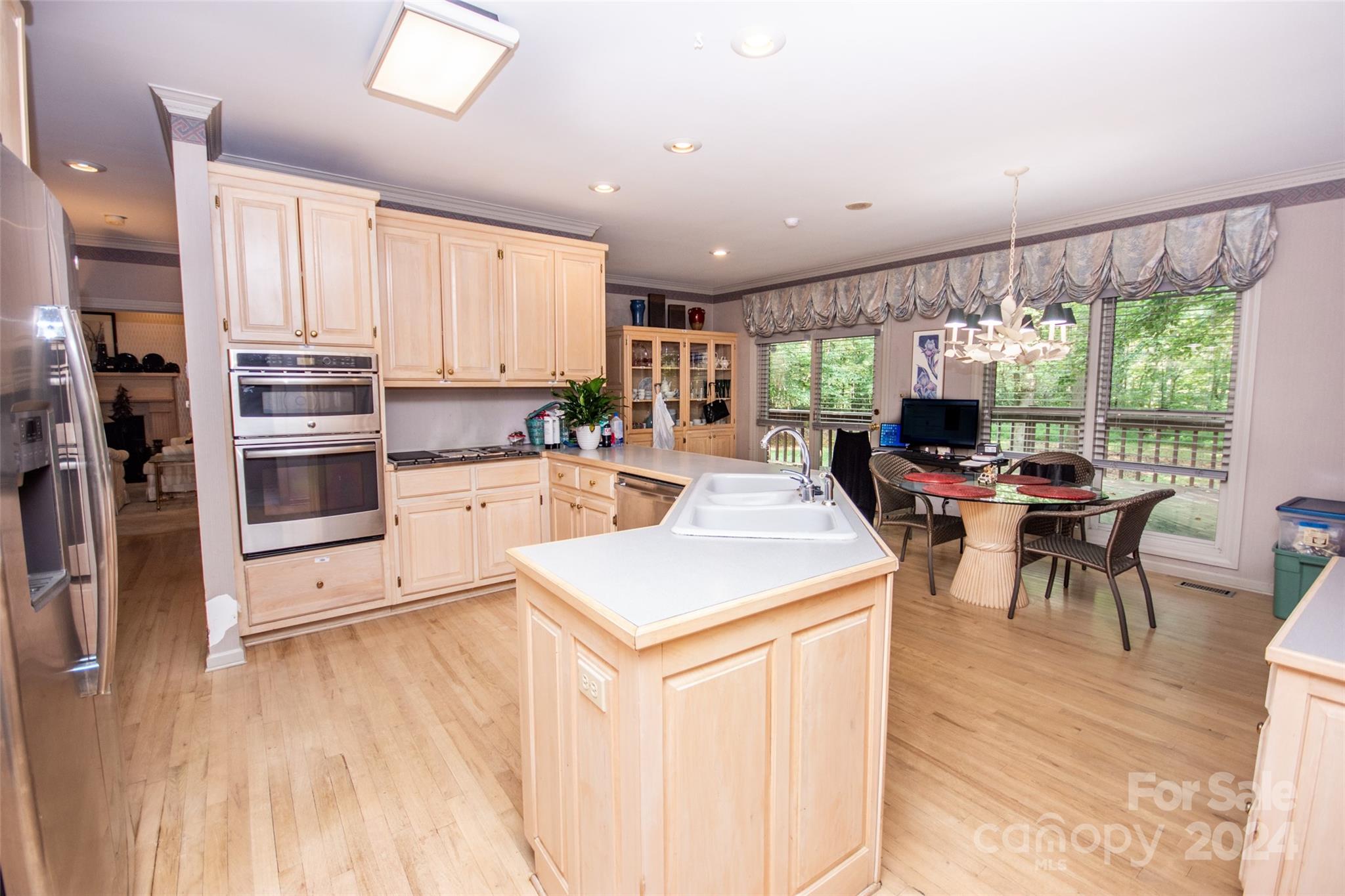 1963 Knolls Drive