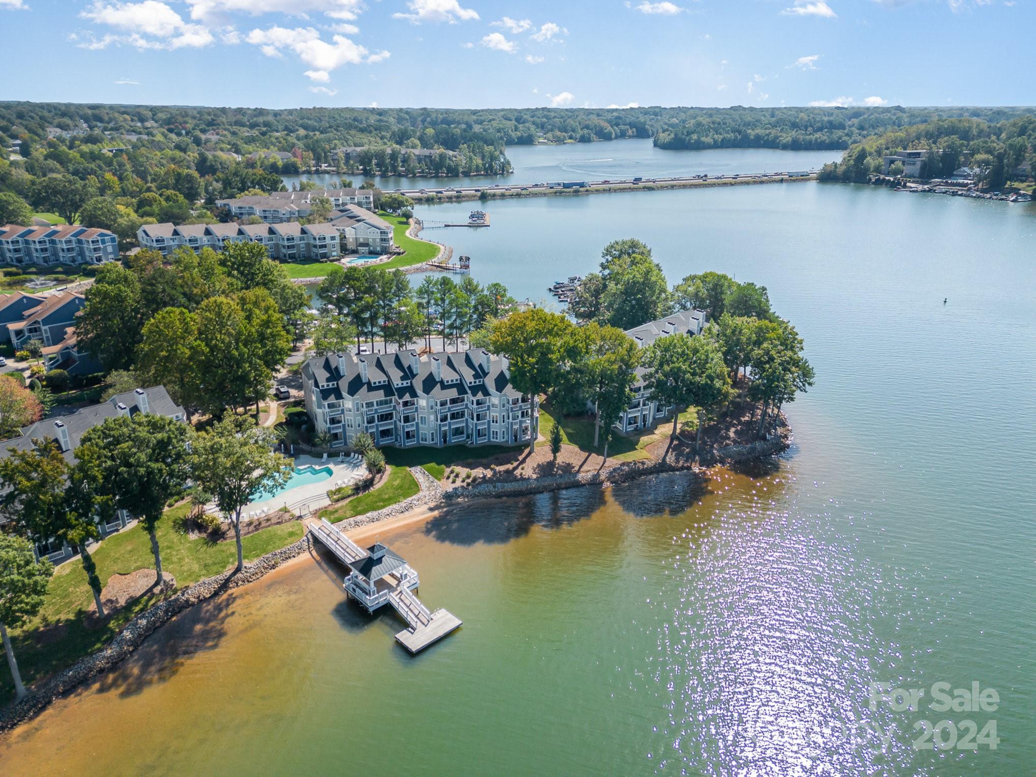 903 Southwest Drive Unit: 903