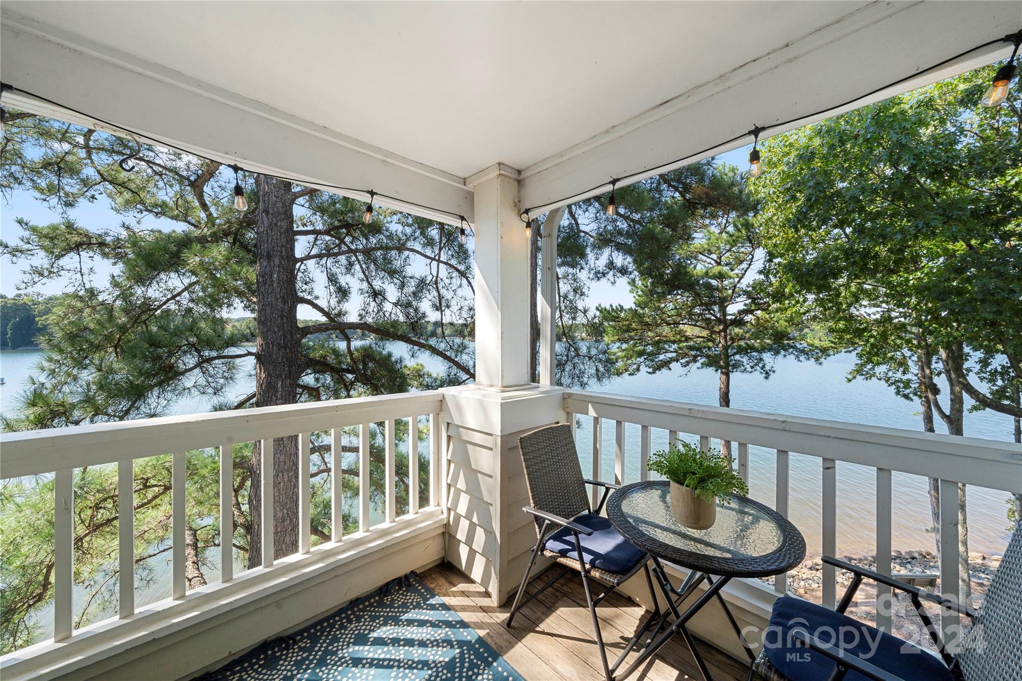 903 Southwest Drive Unit: 903