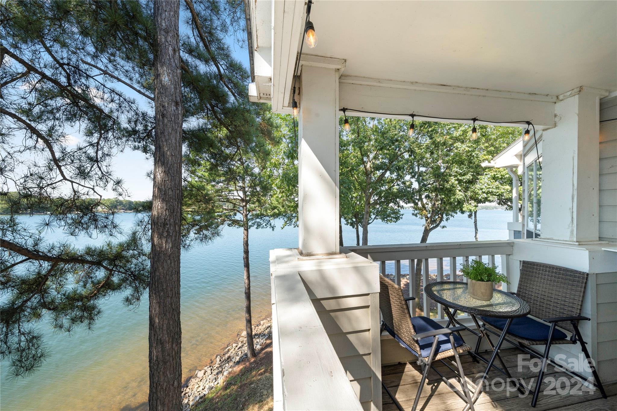 903 Southwest Drive Unit: 903