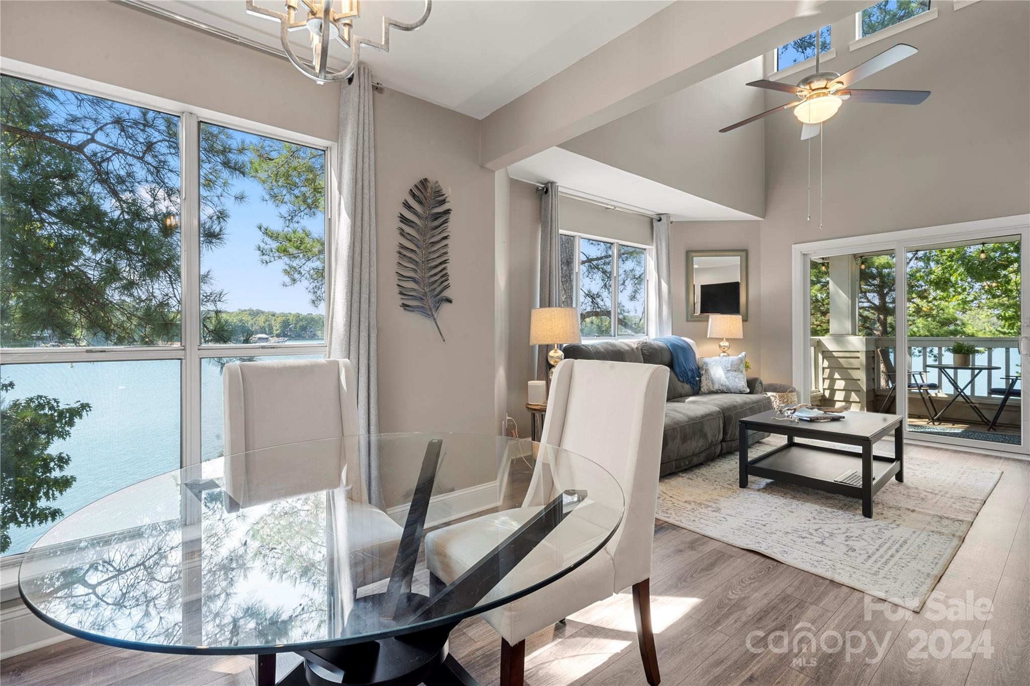 903 Southwest Drive Unit: 903