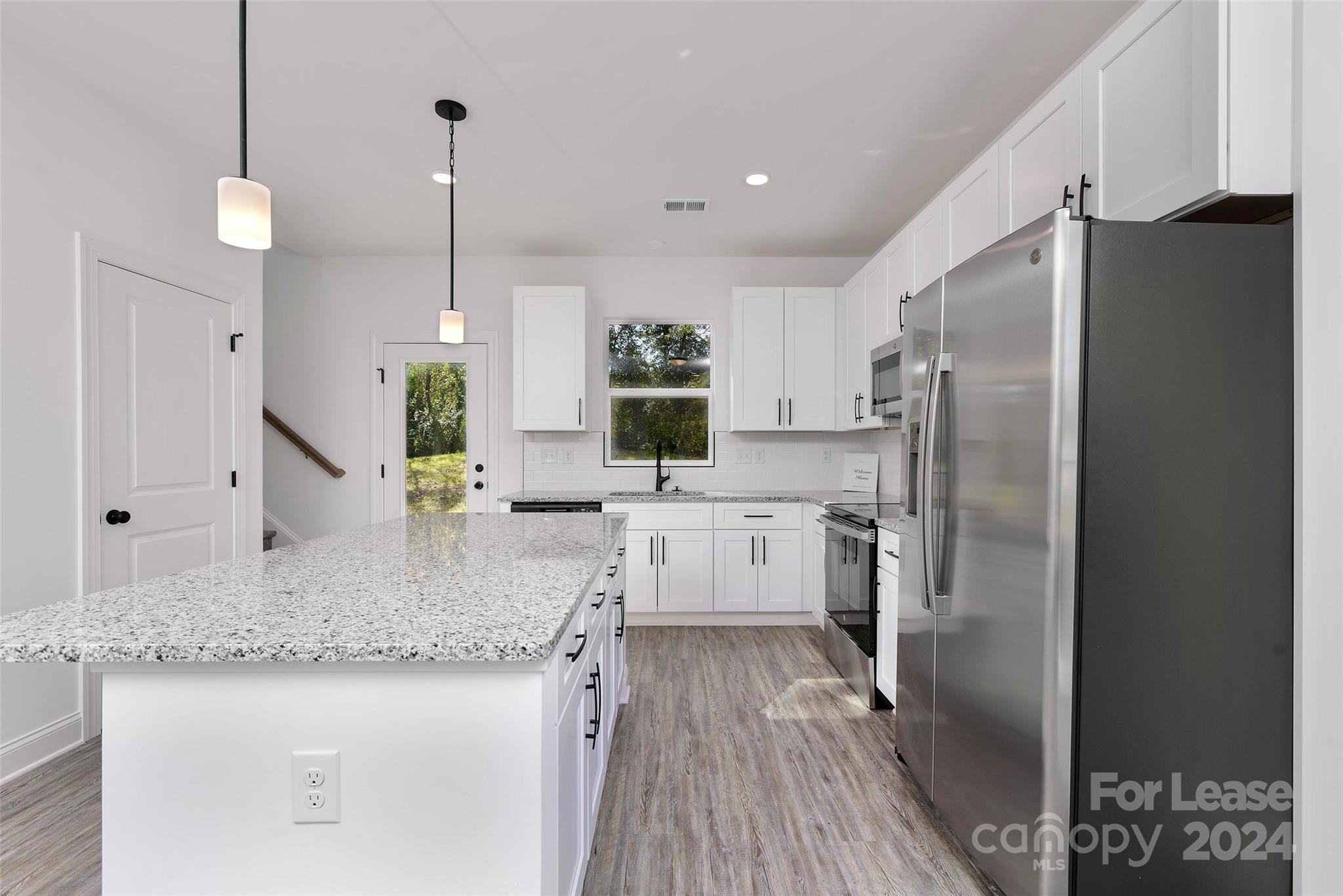 128 Whitman Circle