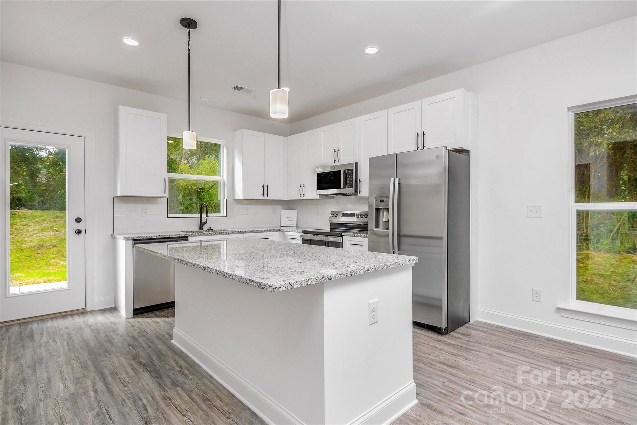 128 Whitman Circle