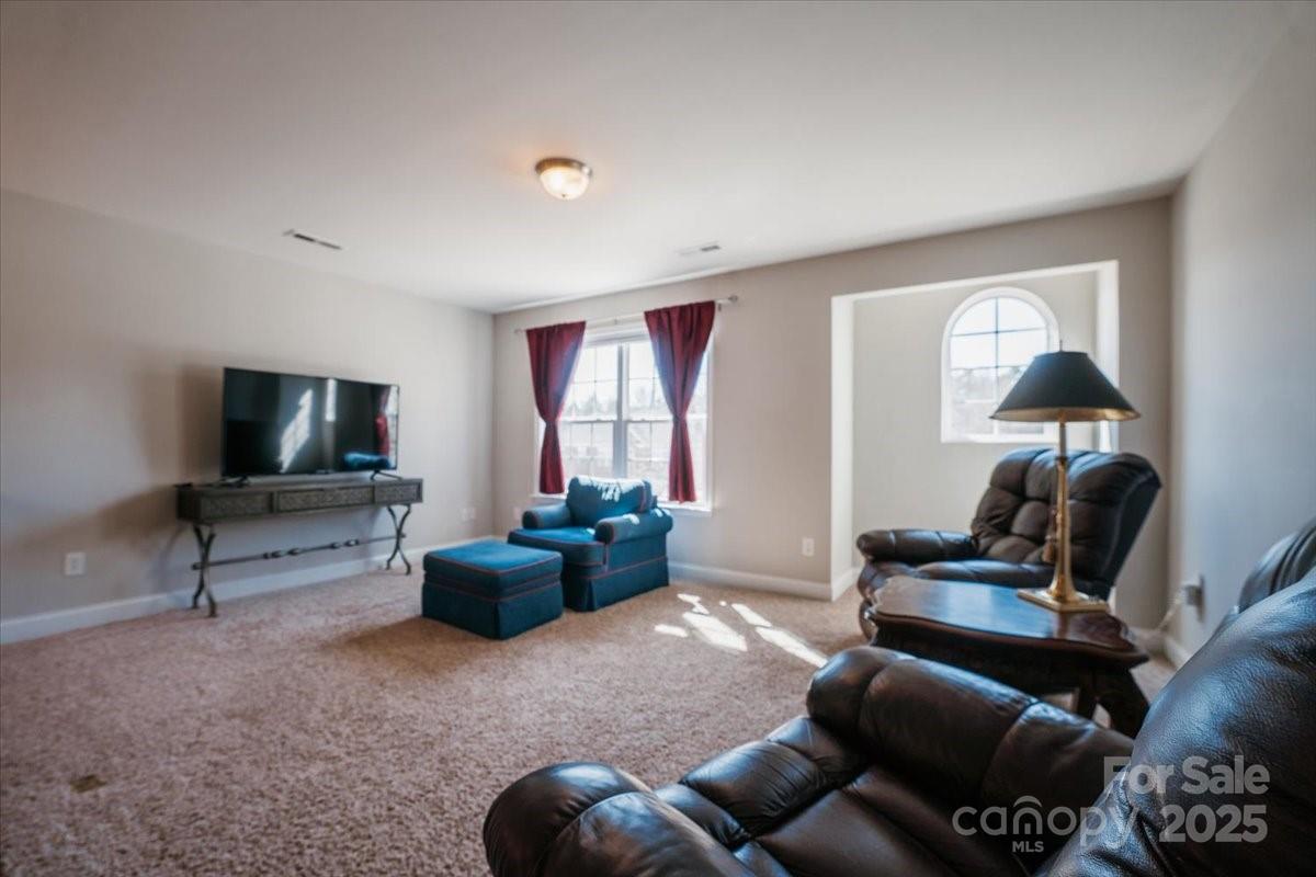 193 Sassafras Road