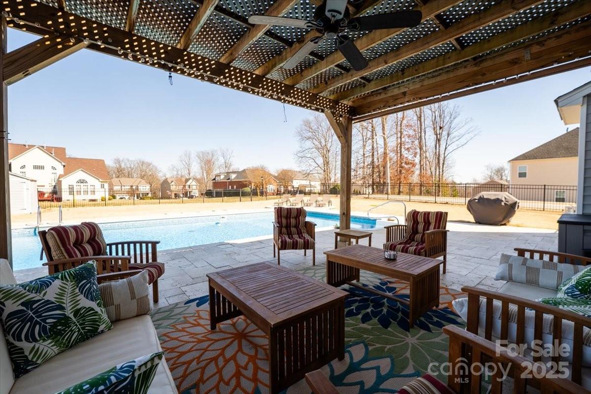 193 Sassafras Road