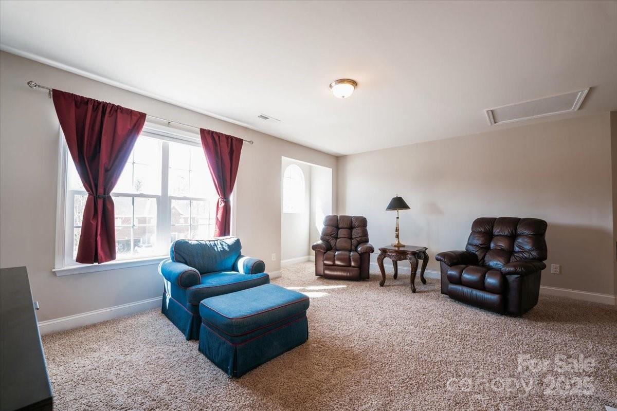 193 Sassafras Road