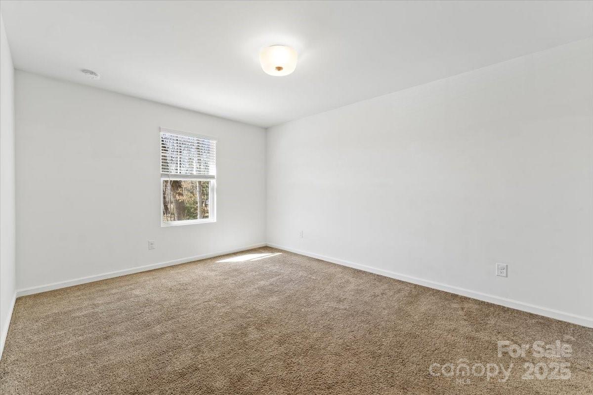 1036 Bramcote Lane