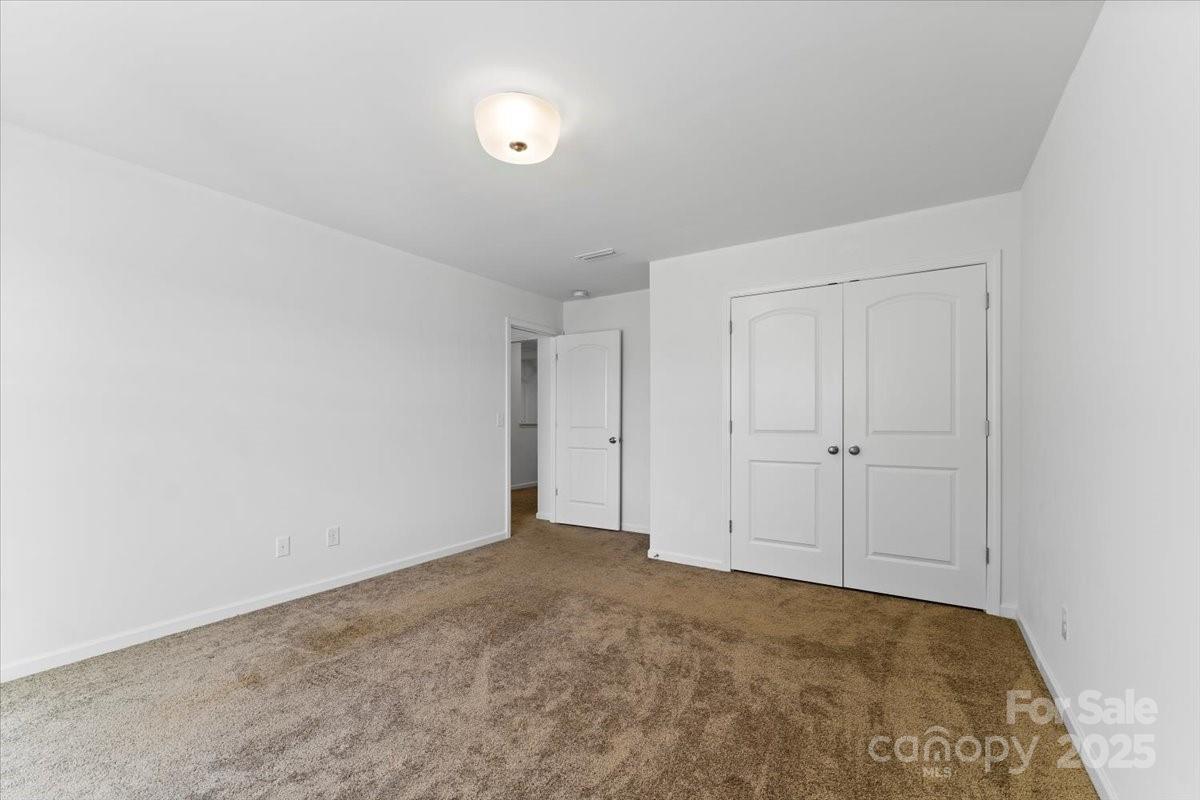 1036 Bramcote Lane