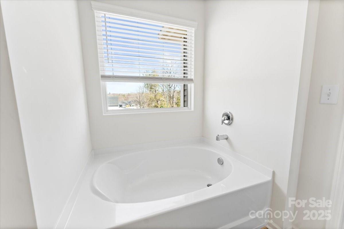 1036 Bramcote Lane