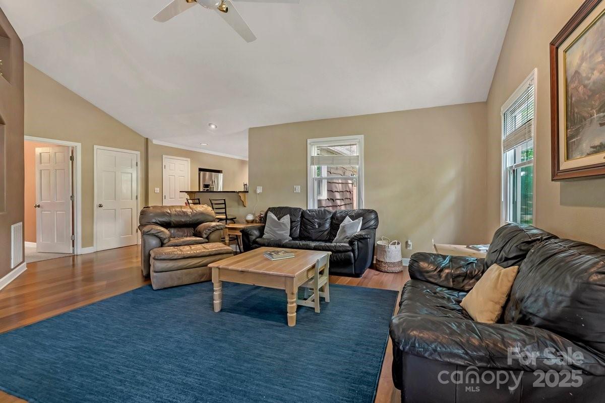 110 Lakeland Road Unit: 19