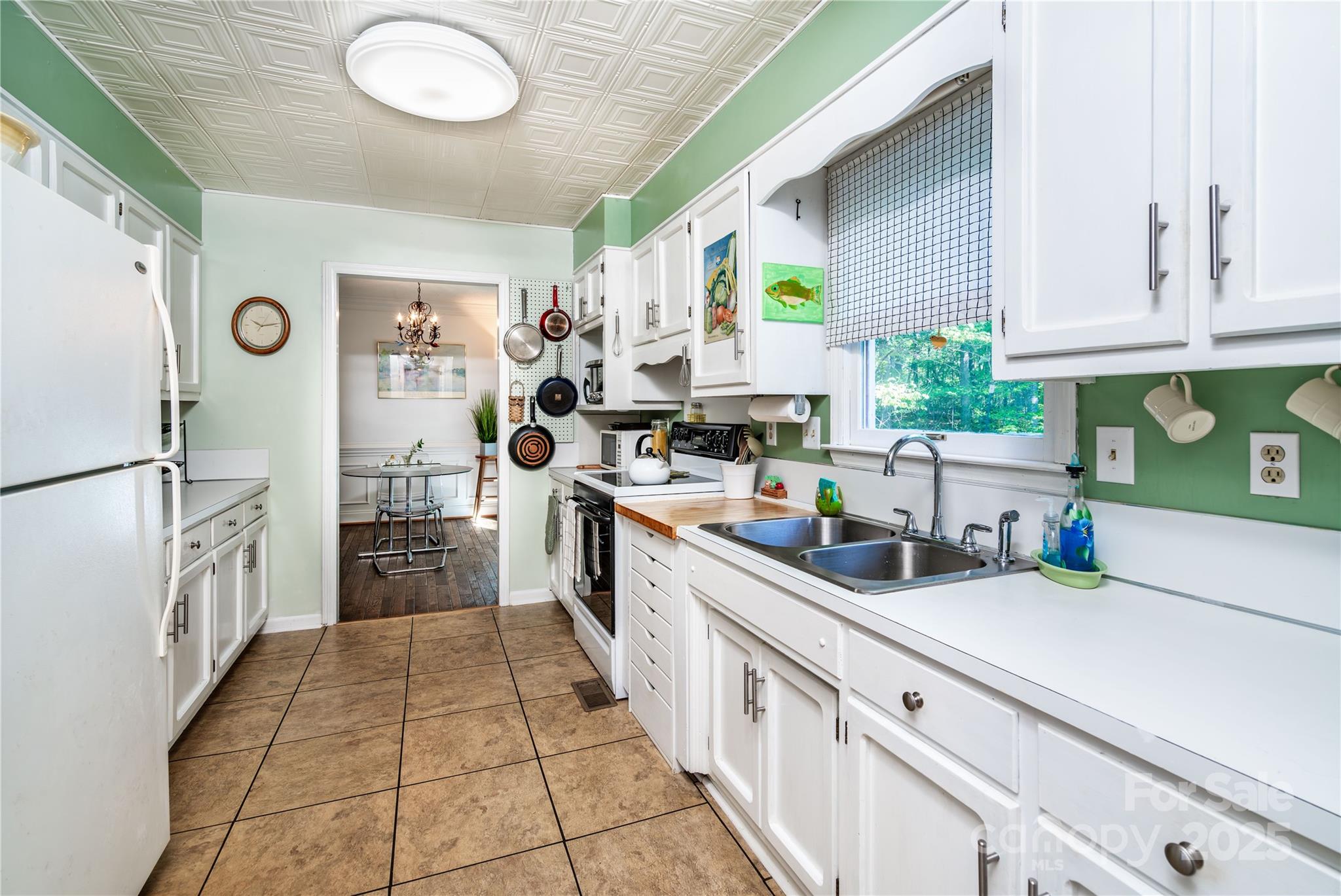 6766 Little Mountain Road