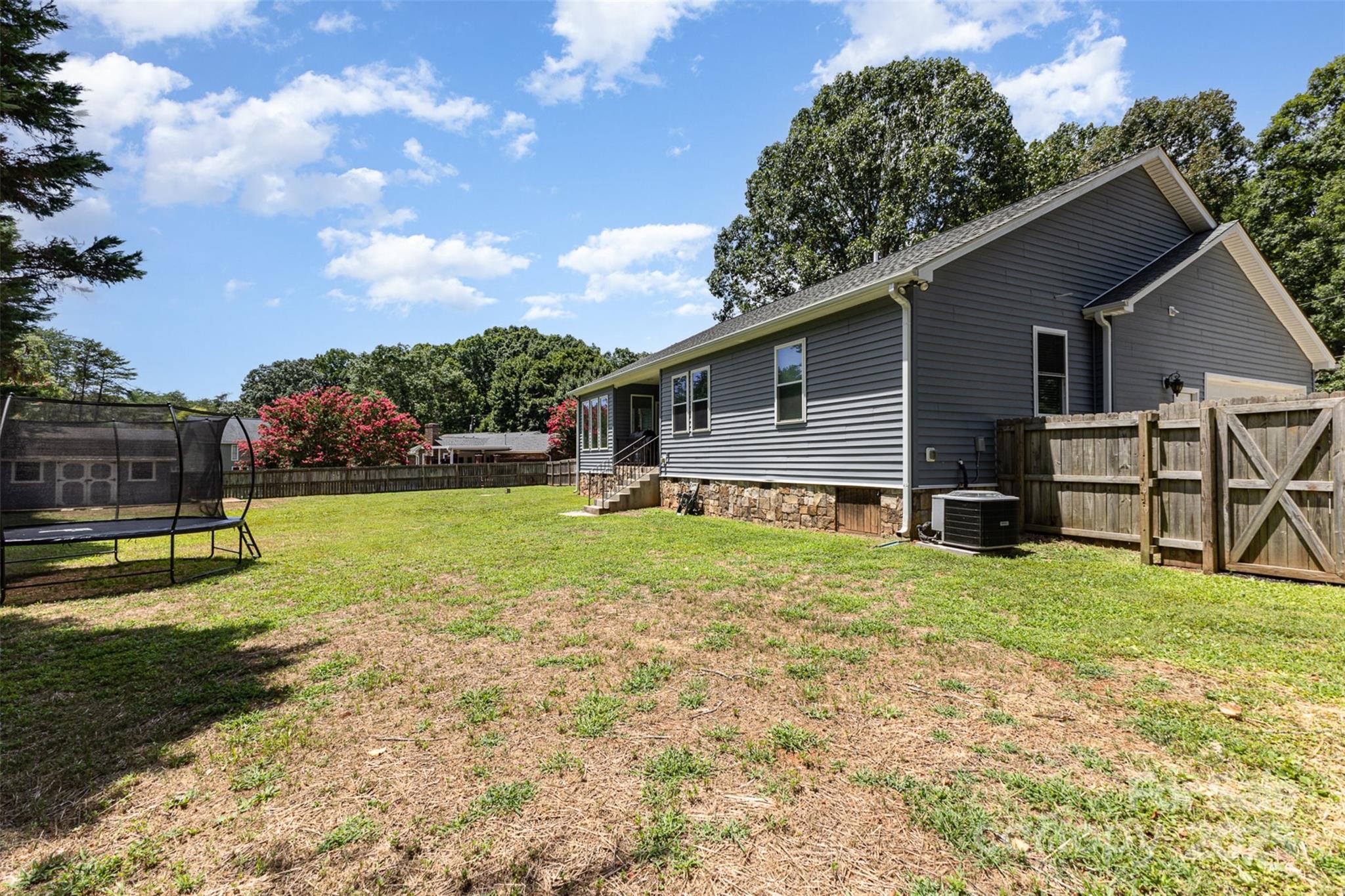 1225 Edgewood Court
