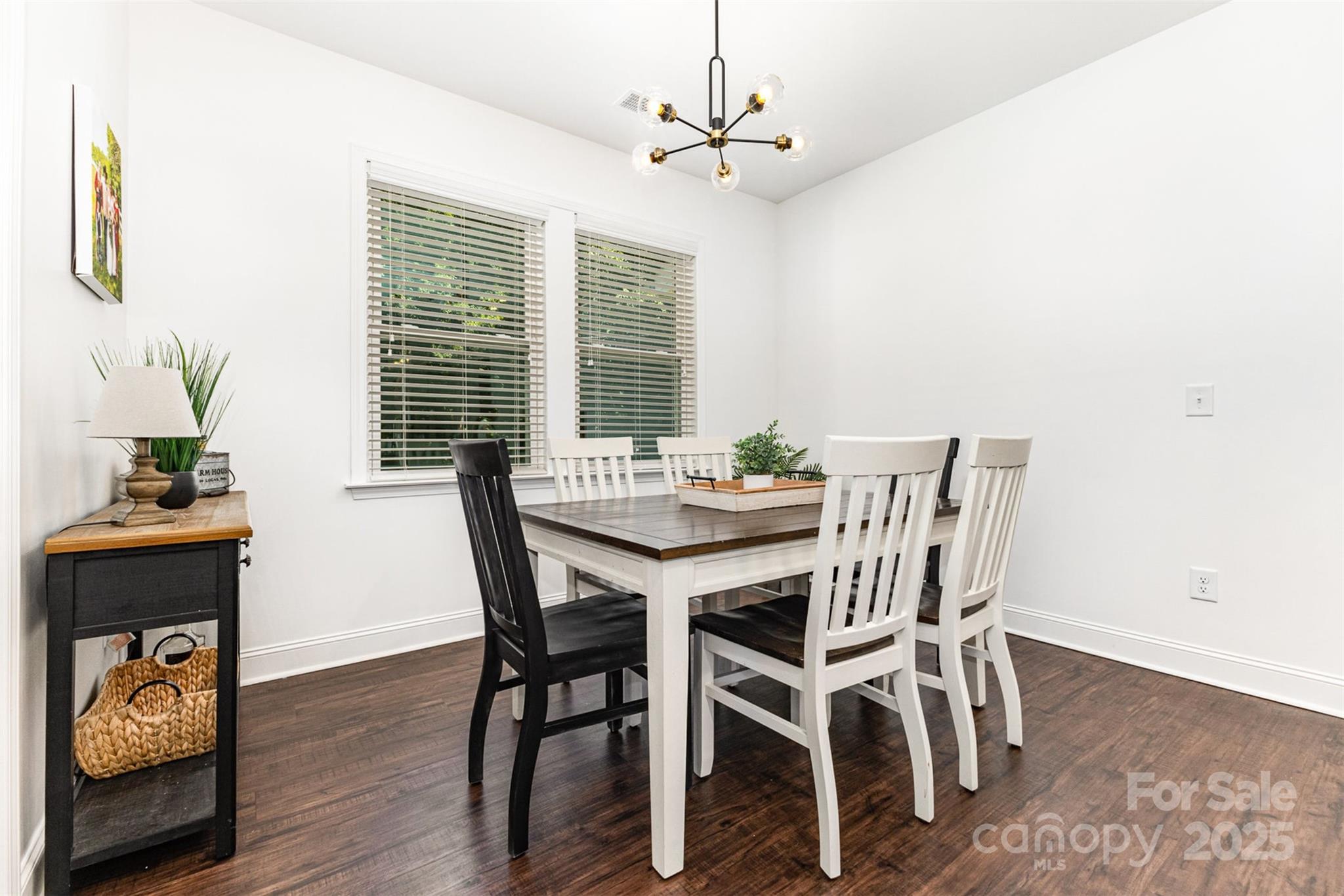 1225 Edgewood Court