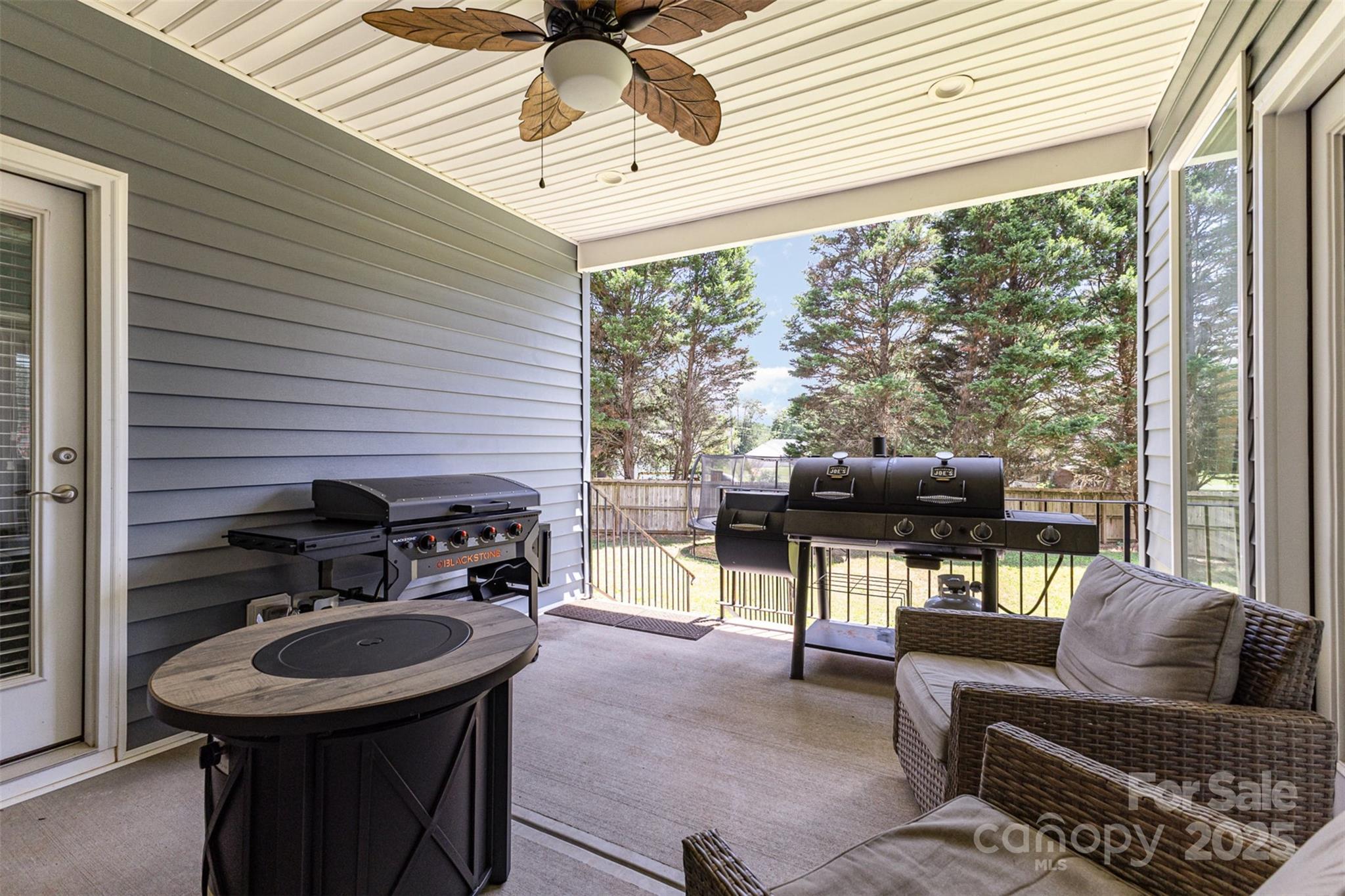 1225 Edgewood Court