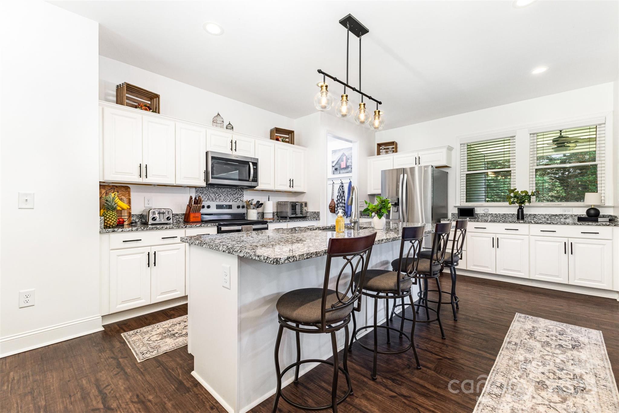 1225 Edgewood Court