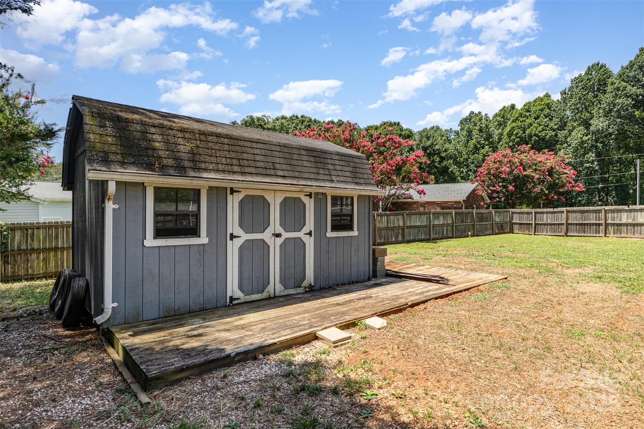 1225 Edgewood Court