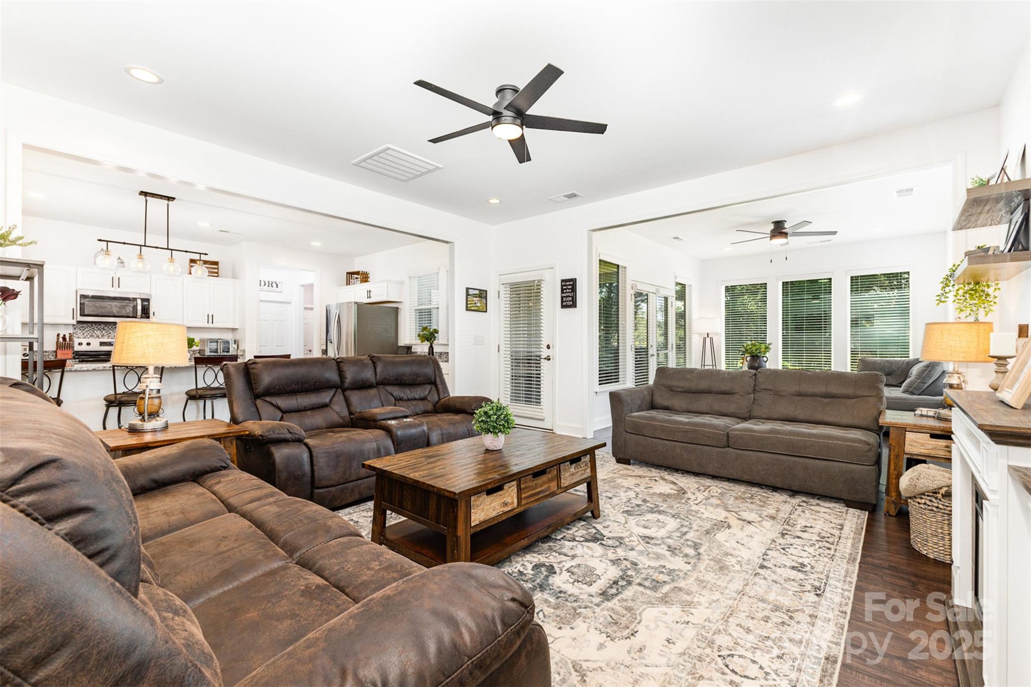 1225 Edgewood Court