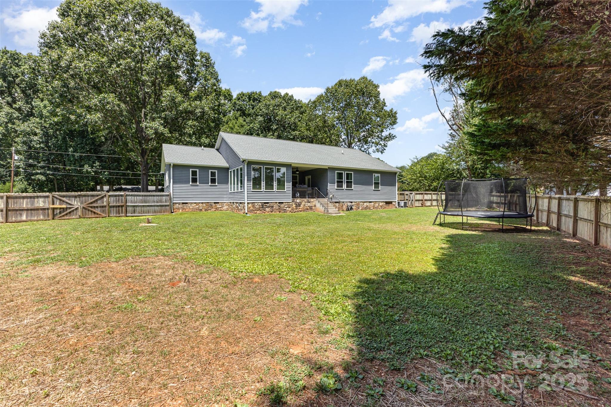 1225 Edgewood Court