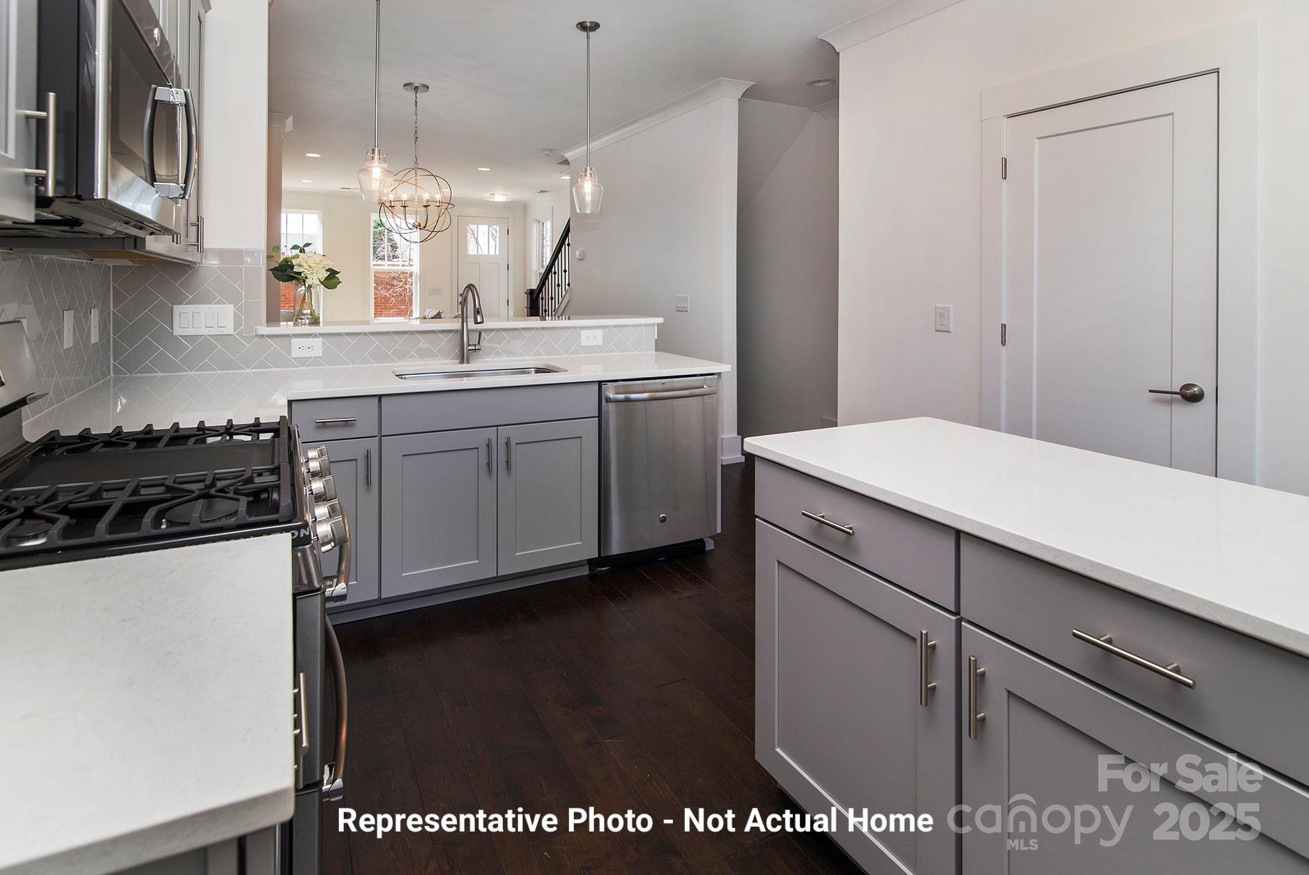 9929 Ansonborough Square