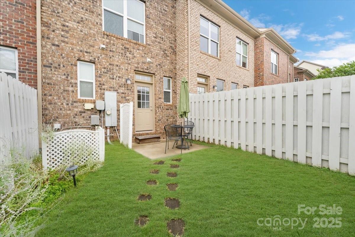 936 Gardners Way
