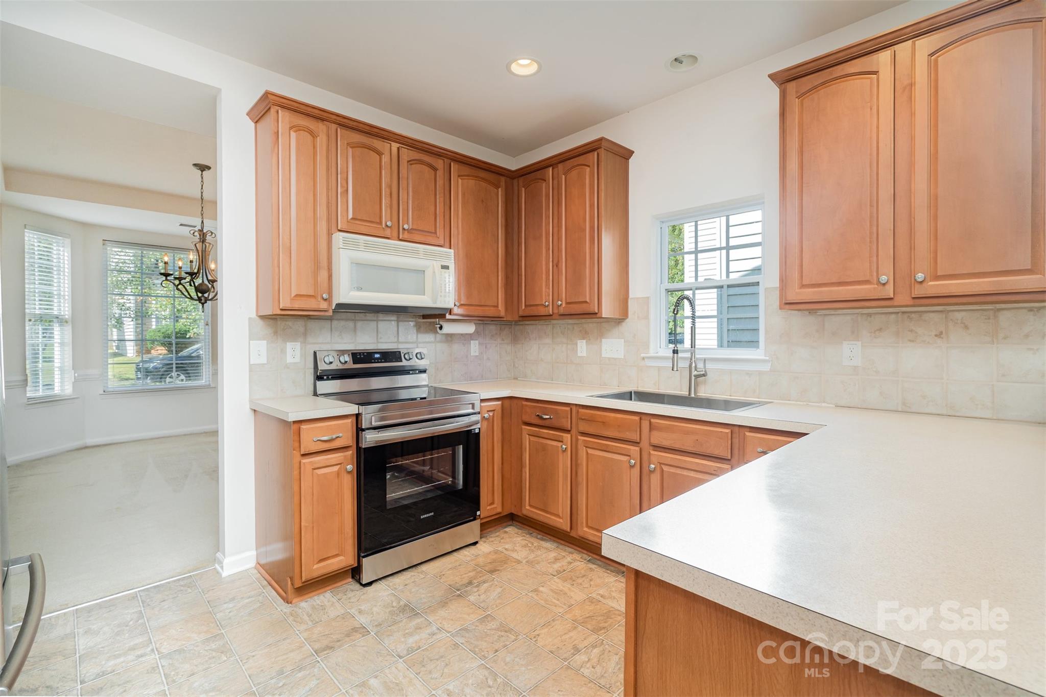 14418 Laurel Tree Lane