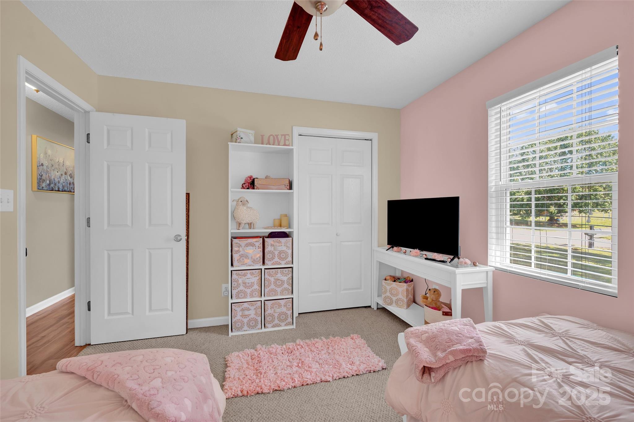 48 Jeannes Court