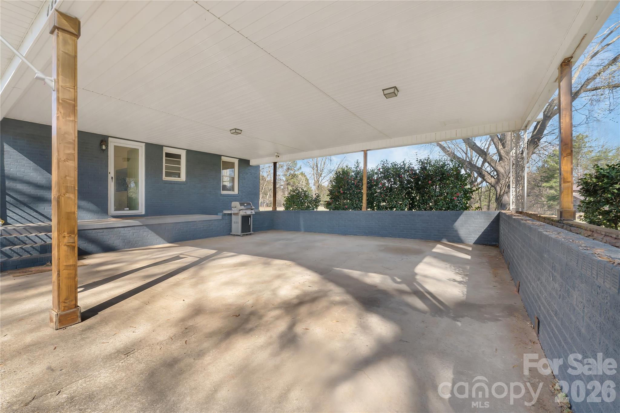 6268 Long Island Road