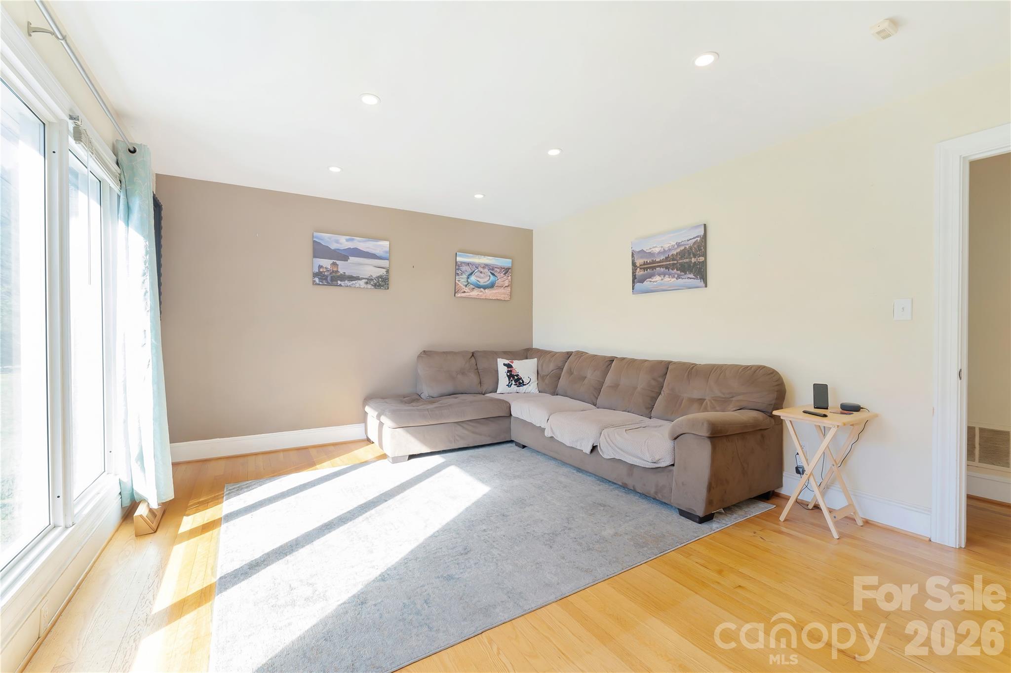 6268 Long Island Road