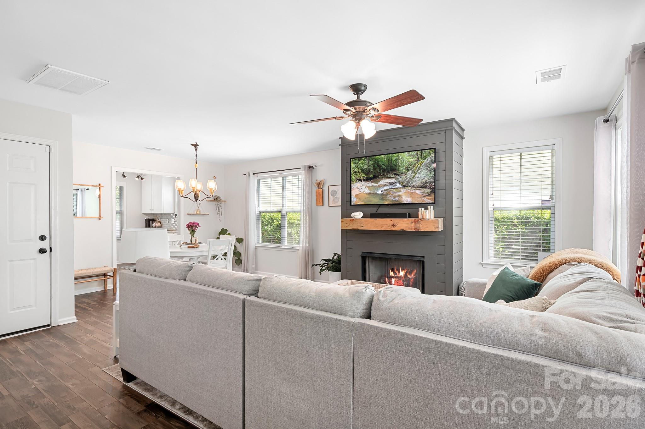16923 Bridgeton Lane