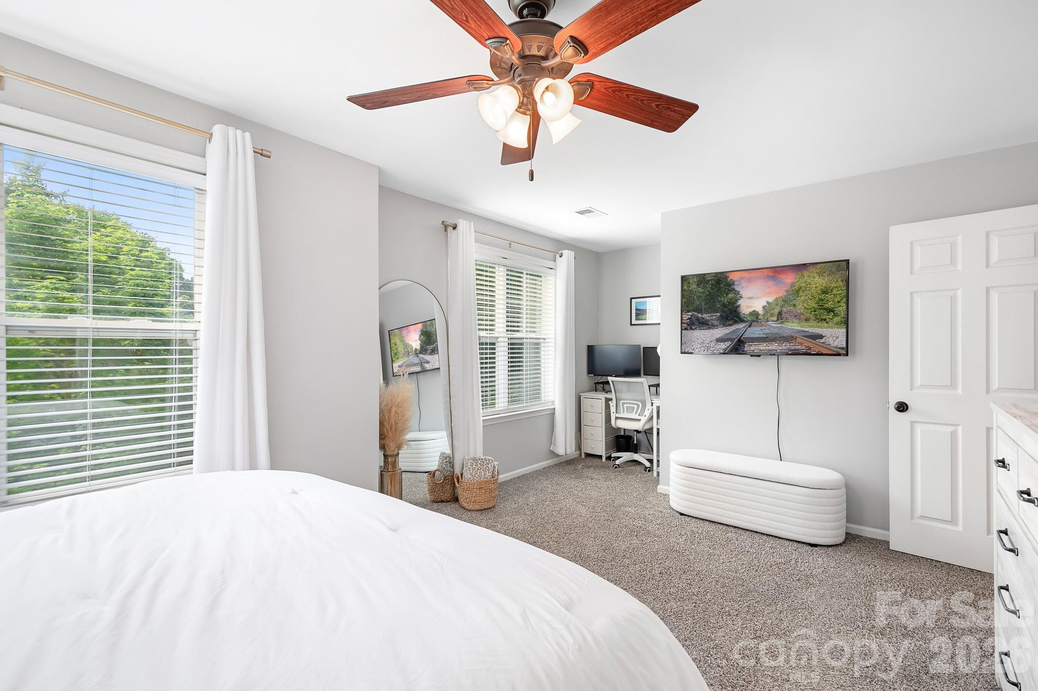 16923 Bridgeton Lane