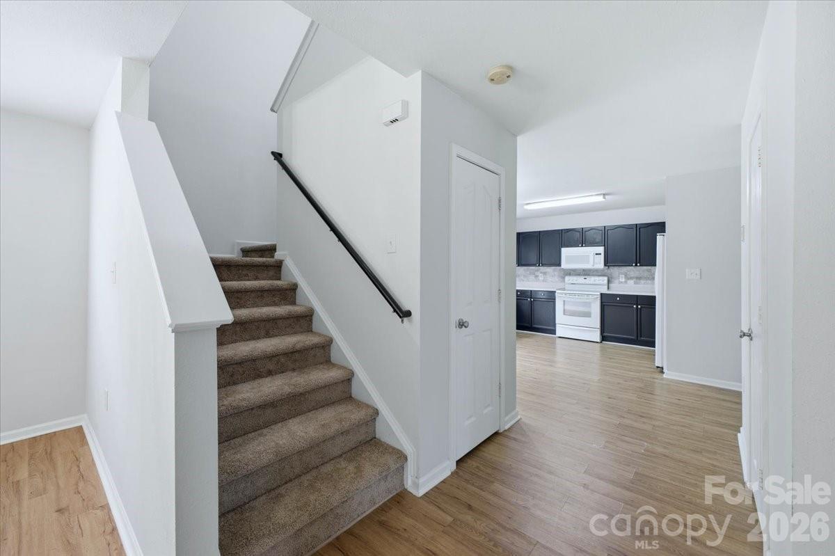 7143 Wandering Creek Drive