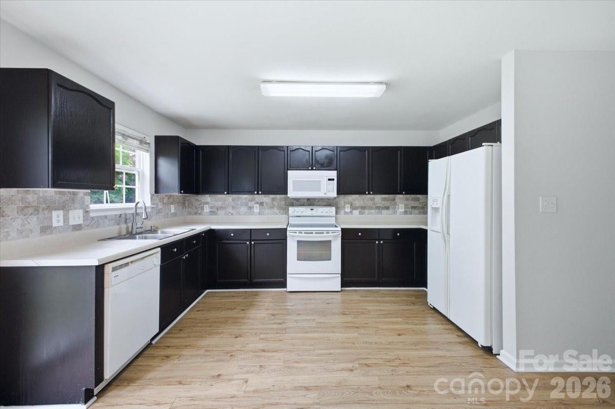7143 Wandering Creek Drive